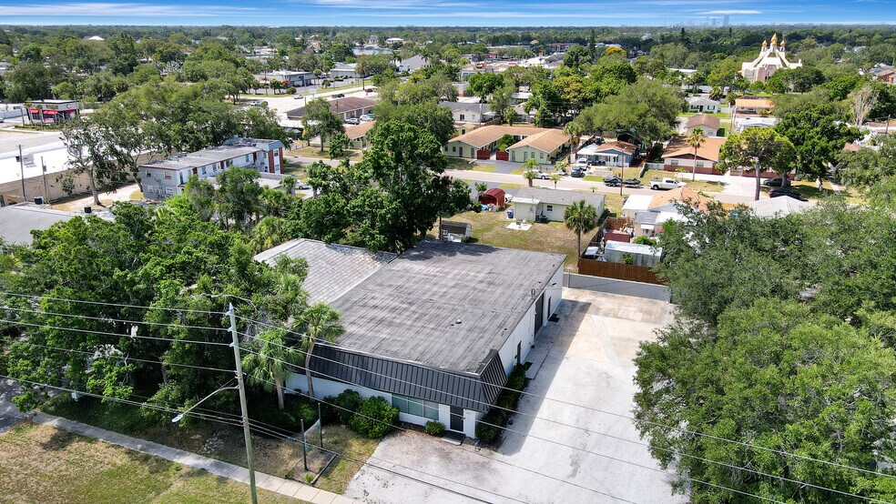 More Photos Of 450 94th Ave N, Saint Petersburg Freestanding For Lease