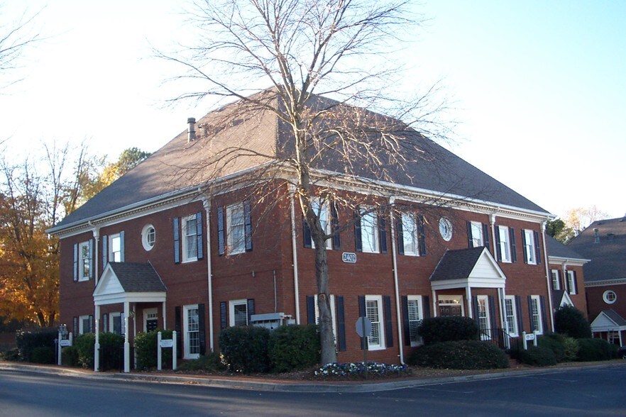More Photos Of 2402 Mount Vernon Rd, Dunwoody Office For Lease