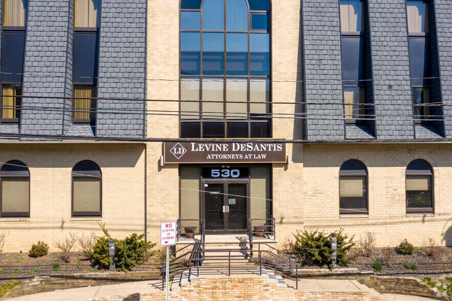 More Photos Of 530 Morris Ave, Springfield Office For Lease