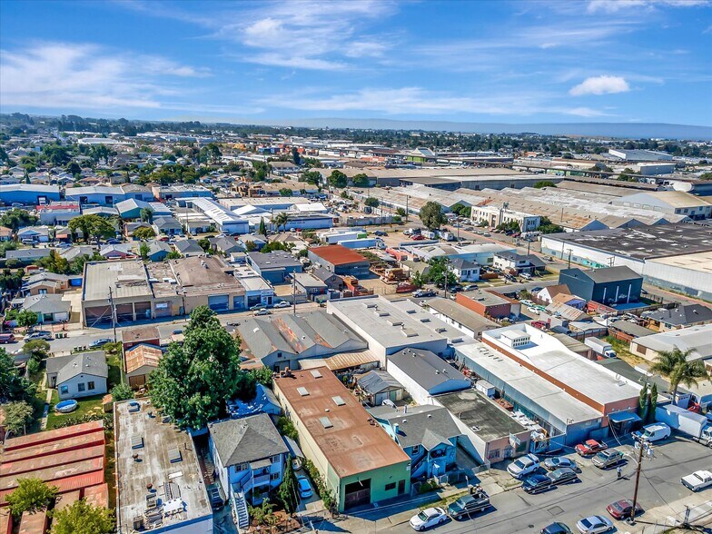 More Photos Of 954 86th Ave, Oakland Manufacturing For Sale