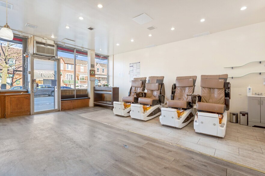 More Photos Of 2181 Steinway St, Astoria Storefront Retail Office For Lease
