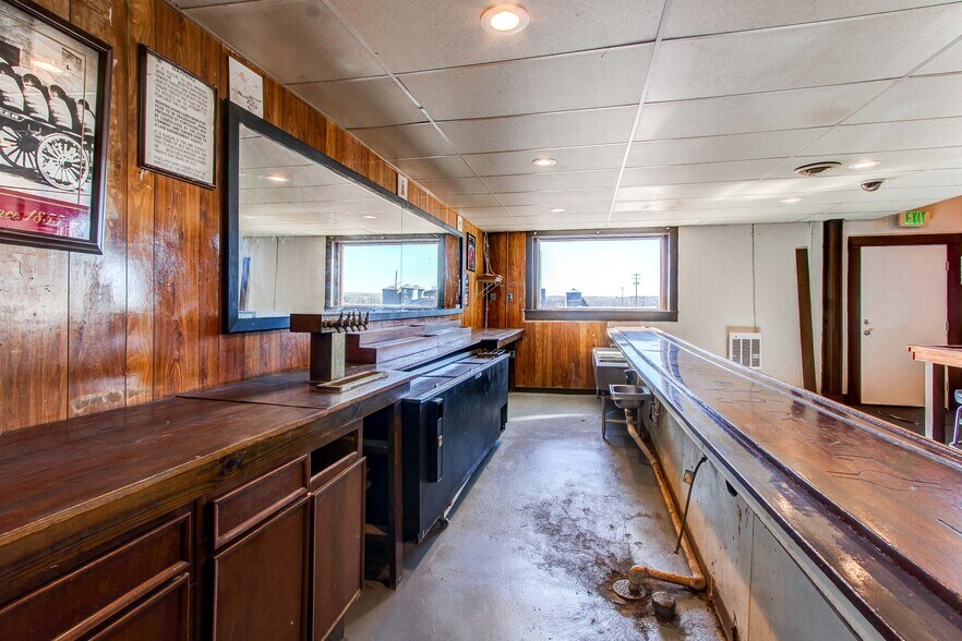 More Photos Of 618 1st Ave, Deer Trail Restaurant For Sale