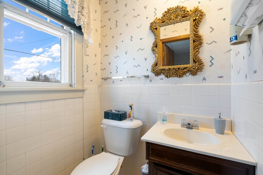 More Photos Of 1209 E 5th St, Superior Multifamily For Sale