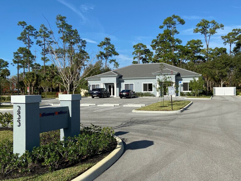 More Photos Of 255 Professional Way, Wellington Office For Lease