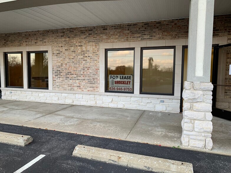 More Photos Of 1153 Bryan Rd, O'Fallon General Retail For Lease