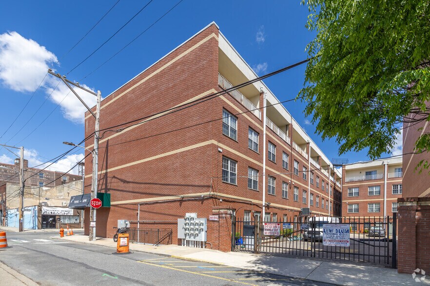 More Photos Of 451-459 N 12th St, Philadelphia Apartments For Sale