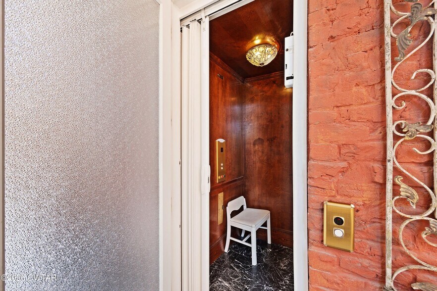 More Photos Of 428 N Cumberland St, Jackson Specialty For Sale