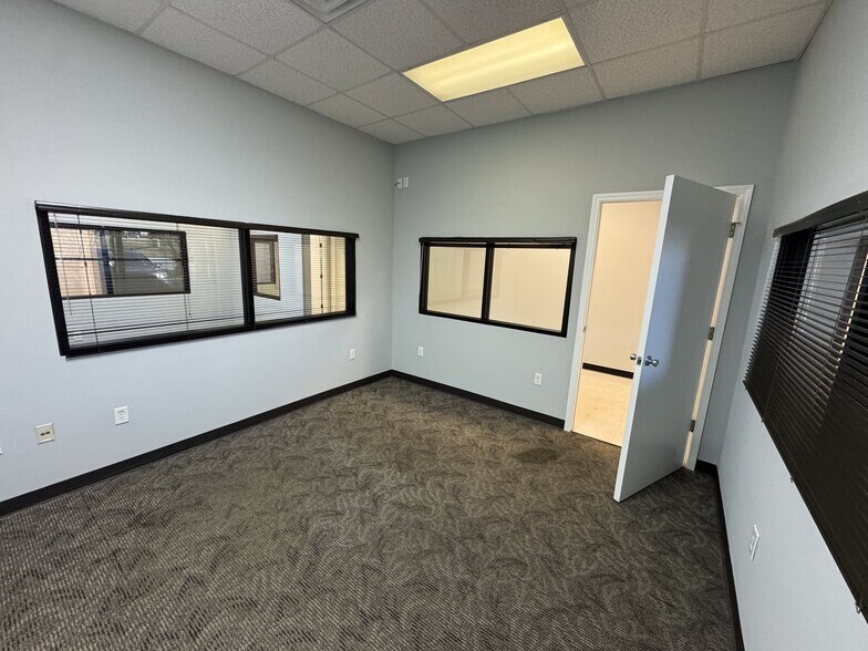 More Photos Of 424 Hyatt St, Gaffney General Retail For Lease