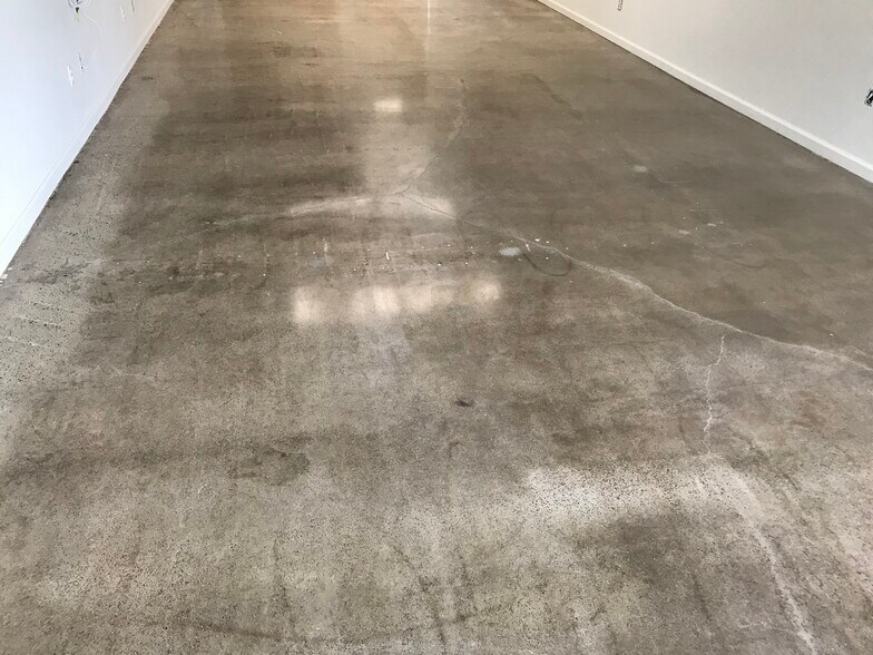 More Photos Of 1149-1163 N Tustin St, Orange General Retail For Lease