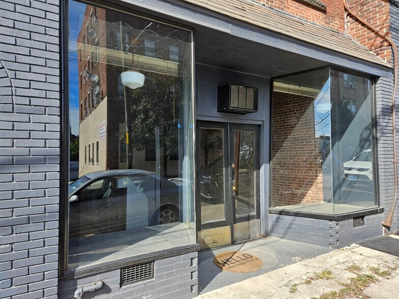 More Photos Of 10 Commerce St, Norwalk General Retail For Sale