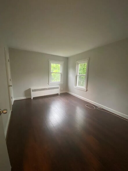 More Photos Of 57 Turner St, Mantua Apartments For Sale