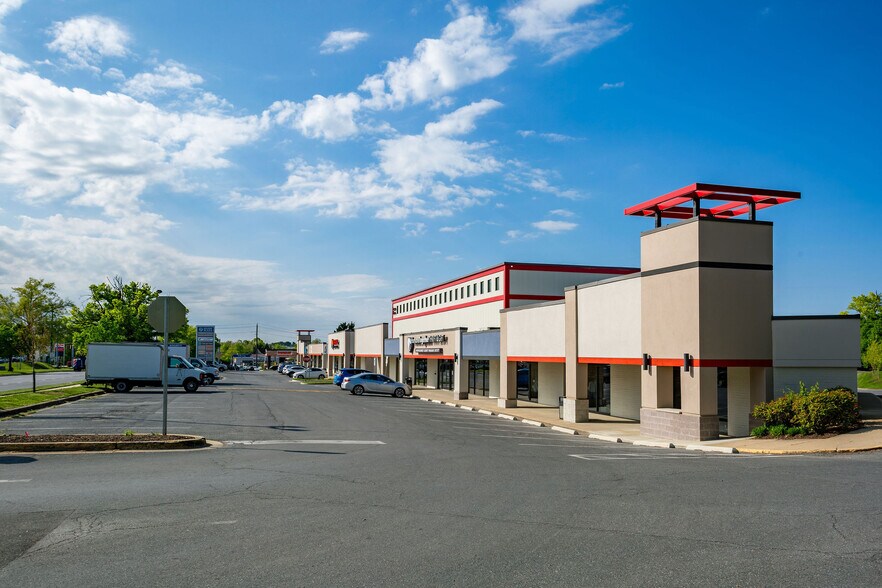 More Photos Of 1300-1338 E Gude Dr, Rockville Unknown For Lease