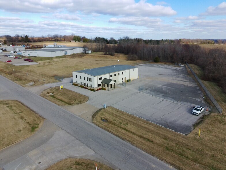 More Photos Of 10105 Hedden Rd, Evansville Warehouse For Sale