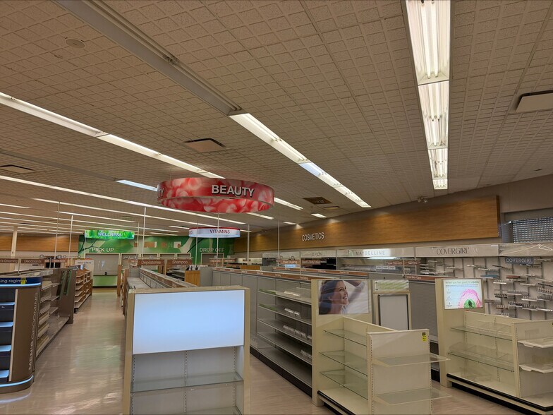 More Photos Of 407 Central Ave, Johnstown Drugstore For Lease