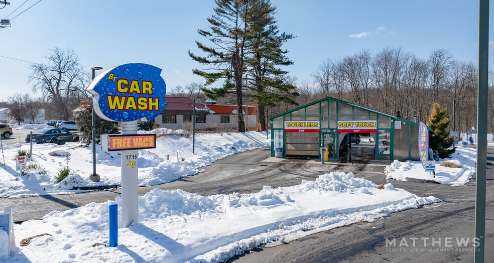 Primary Photo Of 1715 Berlin Tpke, Wethersfield Carwash For Sale