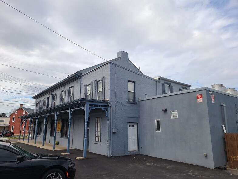 More Photos Of 5005 Kutztown Rd, Temple Storefront Retail Residential For Sale