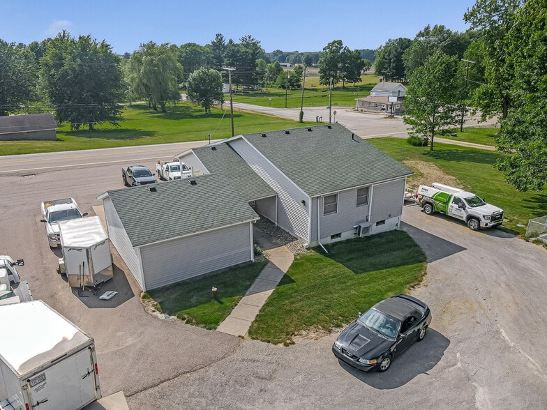 More Photos Of 13390 Ravenna Ave NE, Hartville Flex For Sale