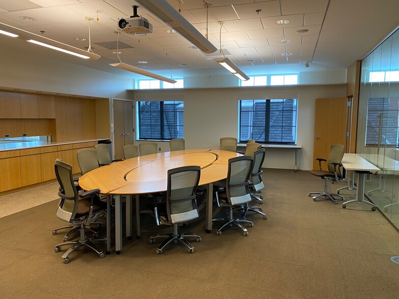 More Photos Of 12 Maple Ave, Morristown Office For Lease