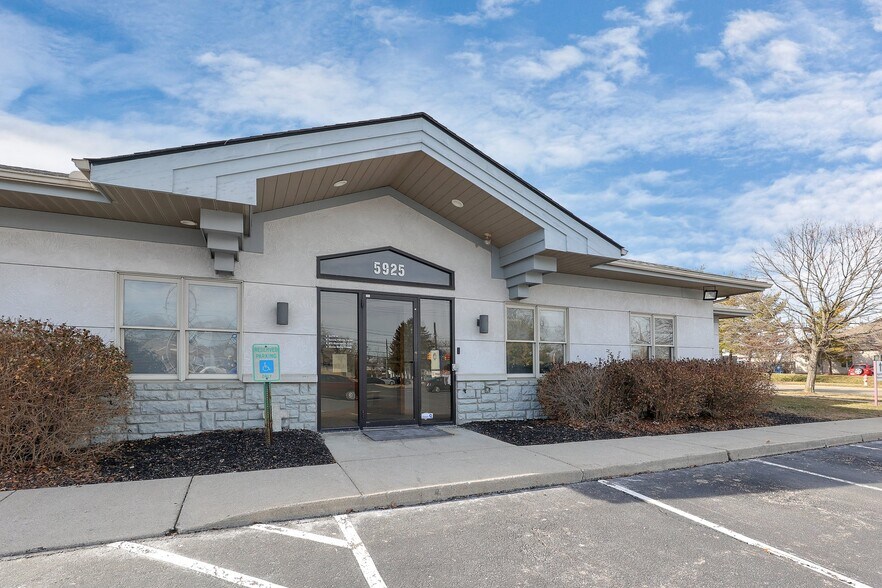 More Photos Of 5925-5935 Cleveland Ave, Columbus Medical For Sale