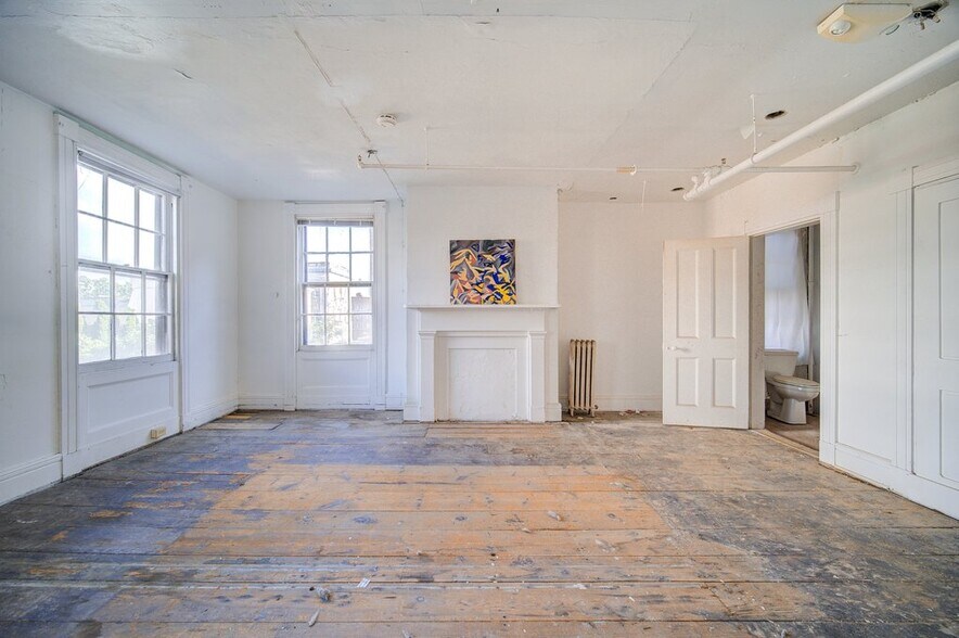 More Photos Of , Newburgh Office For Sale