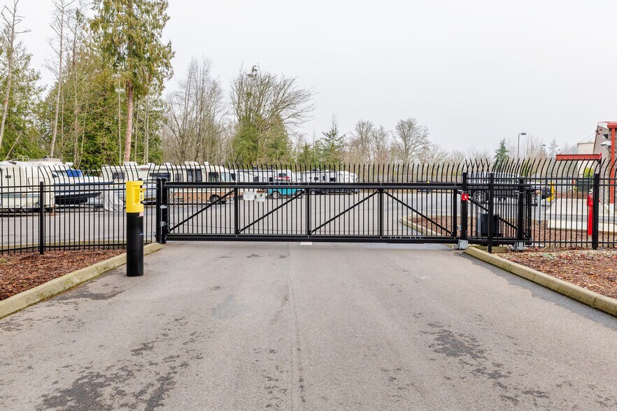 More Photos Of 260 N Lees Creek Rd, Port Angeles Self Storage For Sale