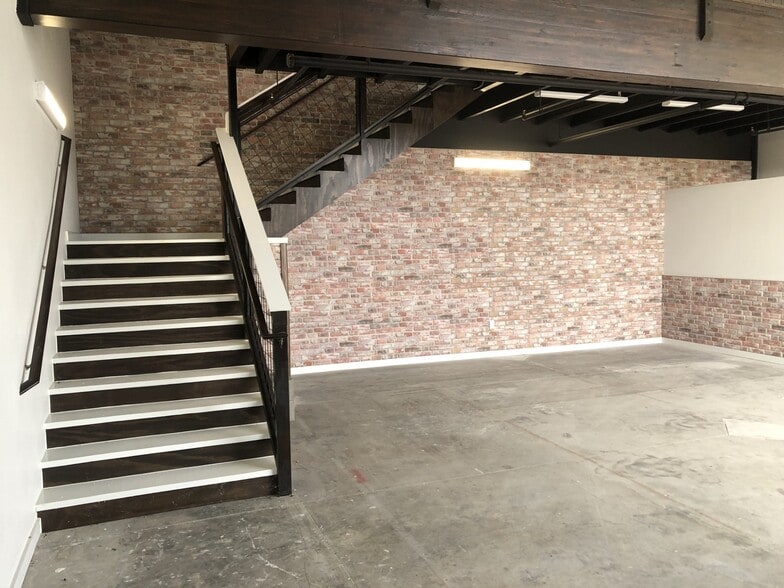 More Photos Of 1435 FM 1463 Rd, Katy Showroom For Sale