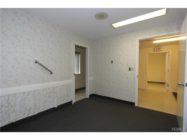 More Photos Of 3630 Hill Blvd, Yorktown Medical For Sale