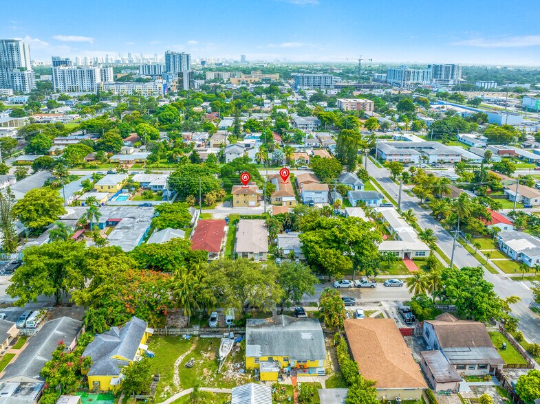More Photos Of 1943-1947 Buchanan St, Hollywood Apartments For Sale