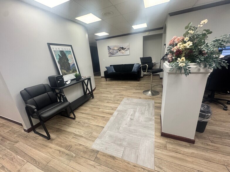 More Photos Of 13810-13854 Lakeside Cir, Sterling Heights Storefront Retail Office For Lease