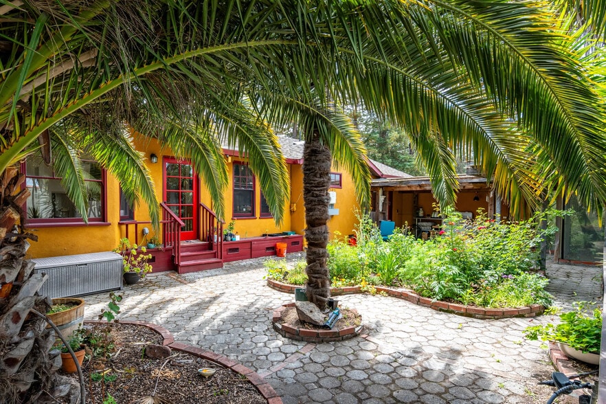 More Photos Of 75 Fremont Dr, Sonoma Storefront Retail Residential For Sale
