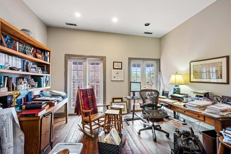 More Photos Of 11 Broad St, Charleston Office Residential For Lease