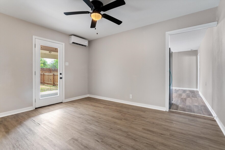 More Photos Of 10205 Old Manchaca Rd, Austin Flex For Lease