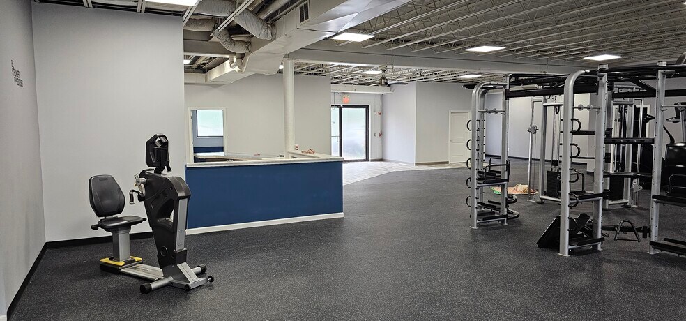 More Photos Of 6946 Post Rd, North Kingstown Medical For Lease