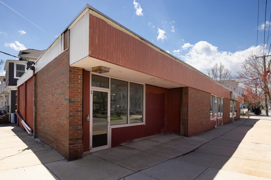 More Photos Of 352 Washington St, Somerville Light Manufacturing For Sale