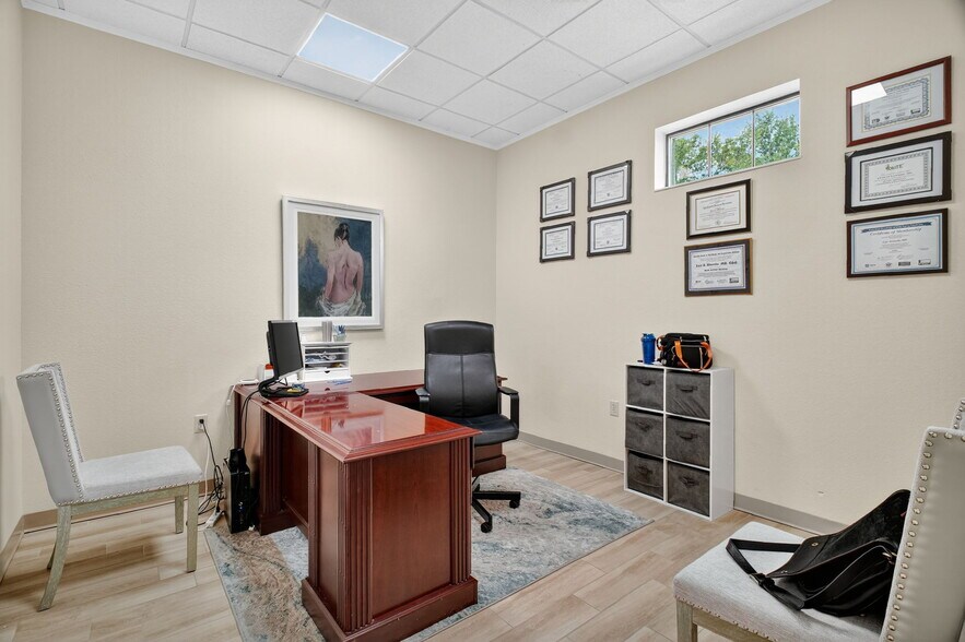 More Photos Of 1511 Buenos Aires Blvd, Lady Lake Funeral Home For Lease