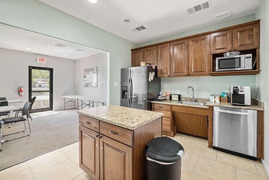 More Photos Of 3009 Glacier Pass, Cedar Park Medical For Lease