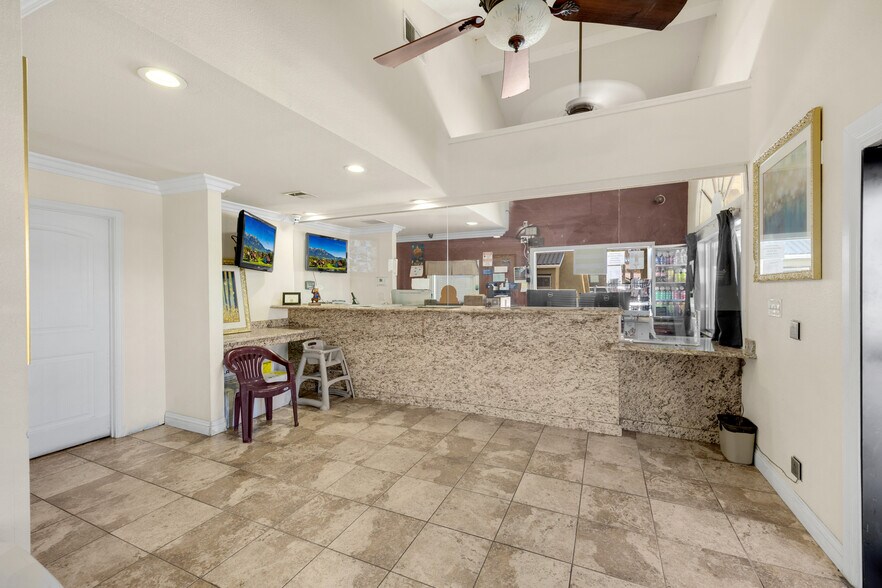 More Photos Of 2625 W Florida Ave, Hemet Hotel For Sale