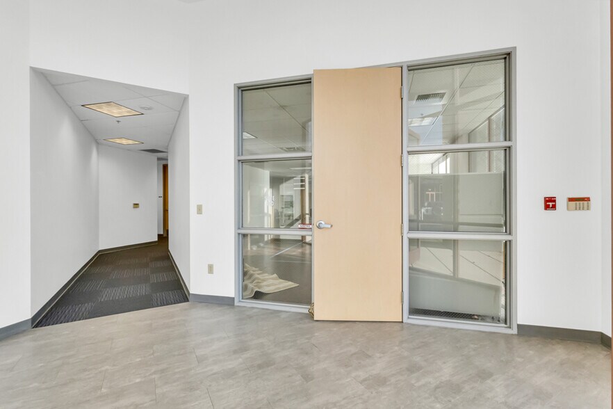 More Photos Of 2206 Plaza Dr, Rocklin Office For Sale