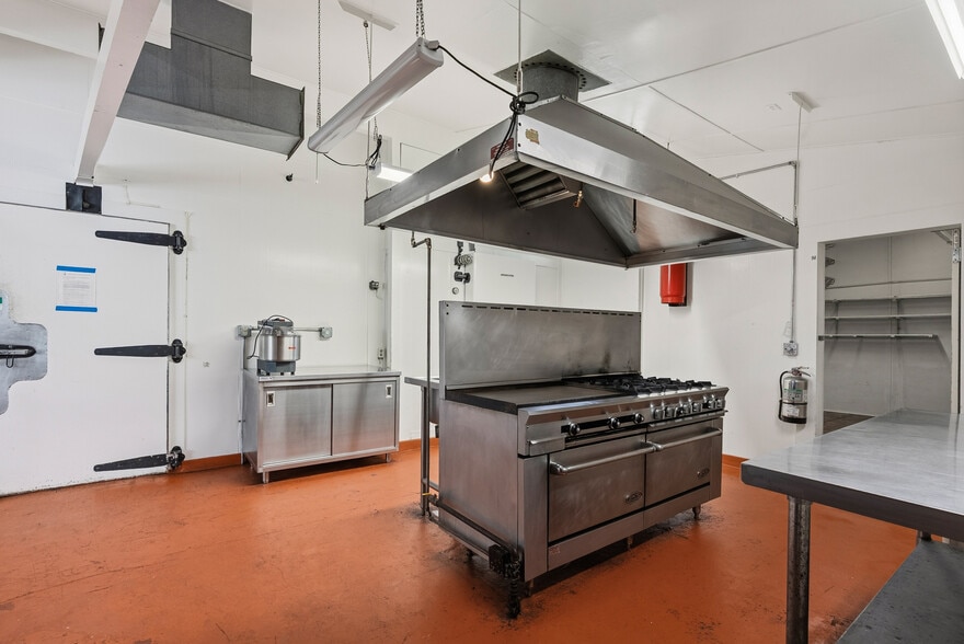 More Photos Of 5186 Gravenstein Hwy S, Sebastopol Restaurant For Sale