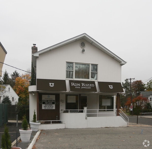More Photos Of 62 Glen Cove Rd, Roslyn Heights Storefront Retail Office For Lease