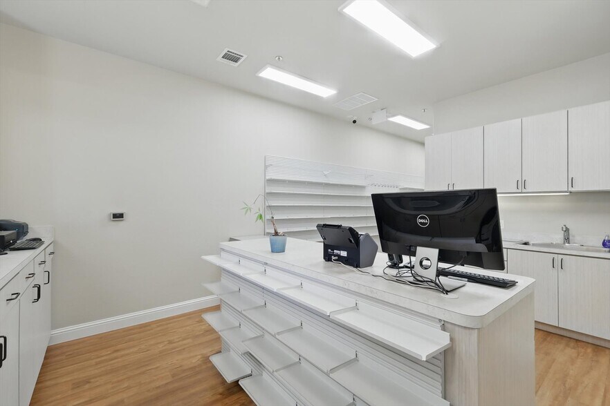 More Photos Of 3848 N Tarrant Pky, Fort Worth Medical For Sale