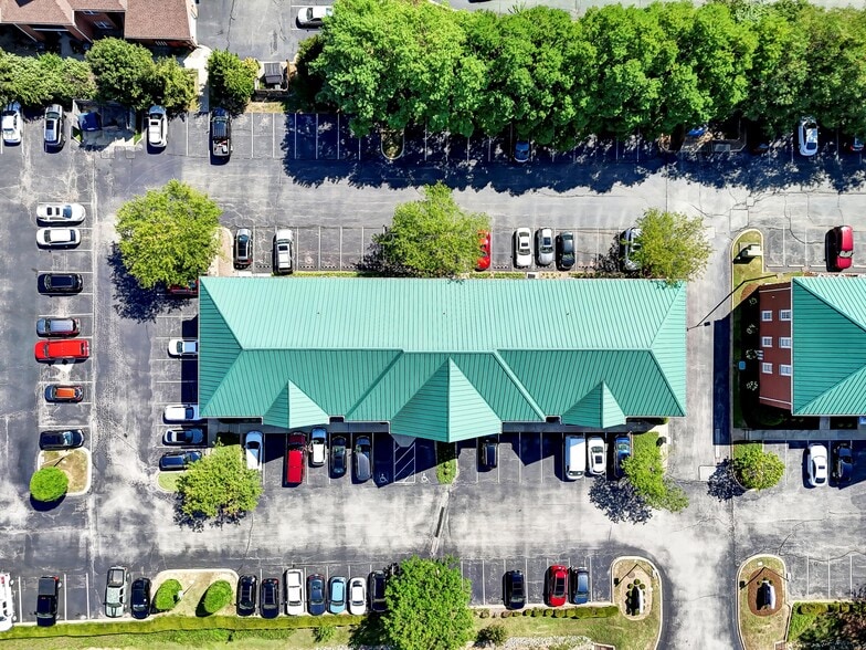 More Photos Of 406 Blankenbaker Pky, Louisville Office For Sale