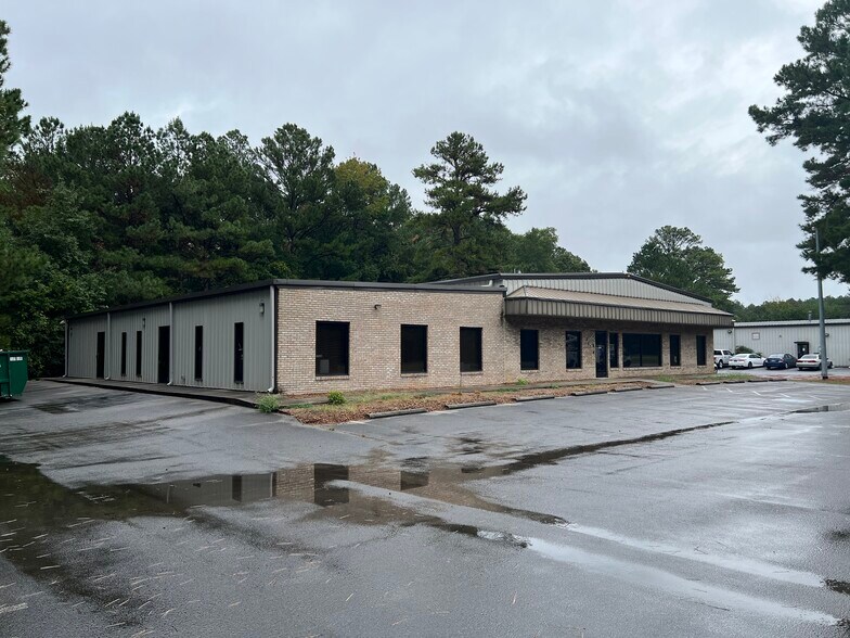 More Photos Of 213 Industrial Blvd, Tullahoma Industrial For Sale