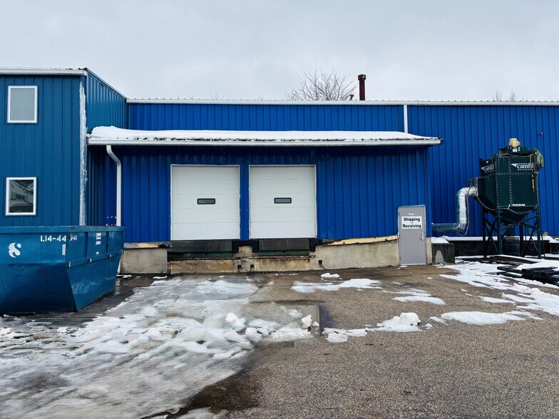More Photos Of 100 E Industrial Dr, Cromwell Manufacturing For Sale