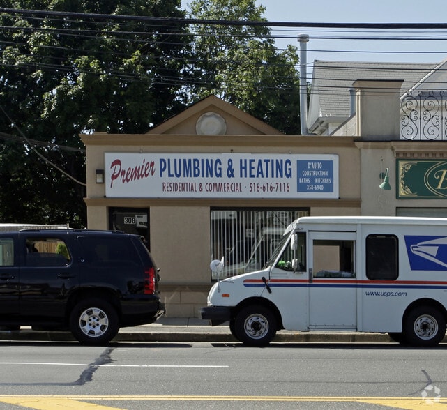 More Photos Of 308 Jericho Tpke, New Hyde Park Office For Sale