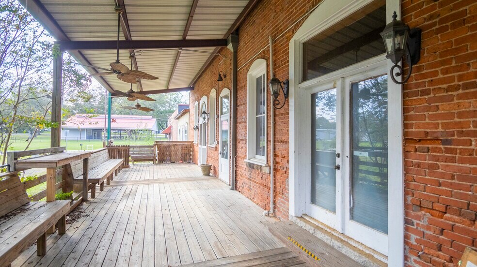 More Photos Of 20 Spring Rd, Molena Storefront For Sale