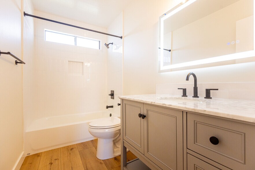 More Photos Of 214 S Branciforte Ave, Santa Cruz Apartments For Sale