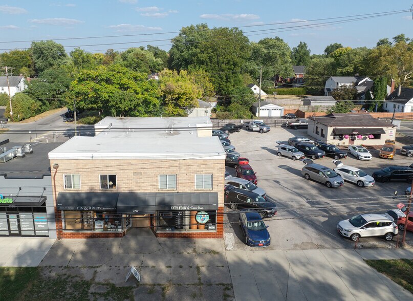 More Photos Of 4760-4764 N High St, Columbus Storefront Retail Residential For Sale