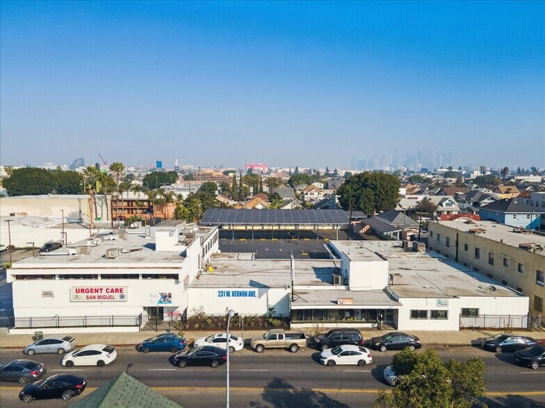 More Photos Of 231 W Vernon Ave, Los Angeles Medical For Sale