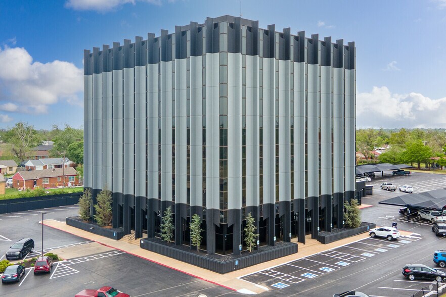 More Photos Of 5350 S Western Ave, Oklahoma City Office For Lease